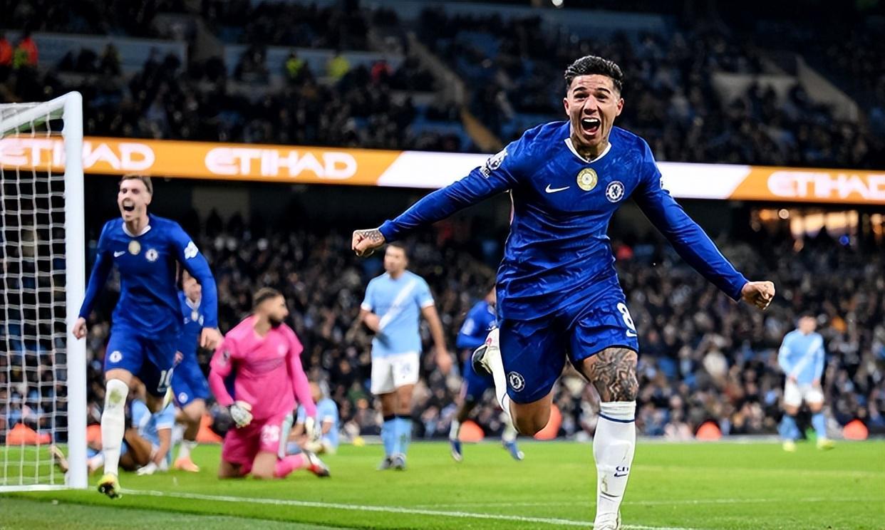 华体会体育官方-皇马酝酿重磅引援，高价挖角阿根廷中场巨星，一大短板可迎刃而解