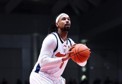 华体会-广东队二连败，双小外48+18发挥出色，萨林杰离队倒计时