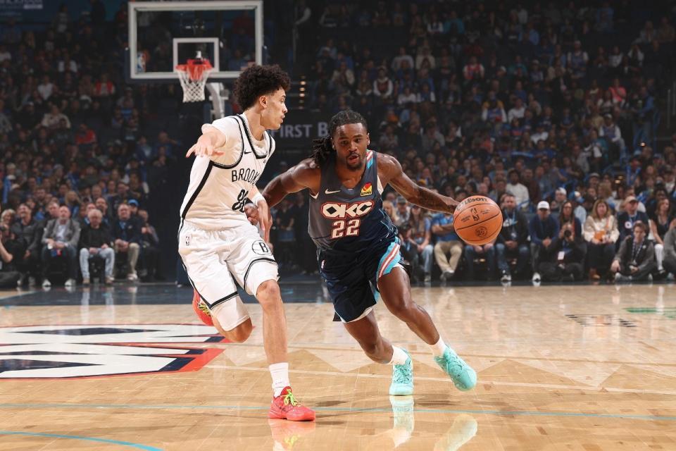 华体会官网-紧追联盟第一！SGA伤停雷霆爆发冲突大胜篮网 麦凯恩21分加盟新高