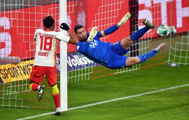 1616132297377076709.jpg 华体会体育官方-体坛专访德甲门神:673分钟不丢球的秘诀是什么?